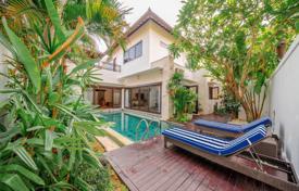 2 odalılar villa 196 m² Jalan Umalas'da, Endonezya. $395,000