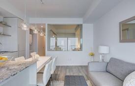 1 odalılar daire Yonge Street'da, Kanada. C$910,000