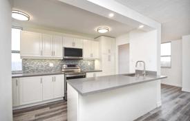3 odalılar daire North York'da, Kanada. C$1,000,000