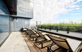 2 odalılar daire North York'da, Kanada. C$883,000