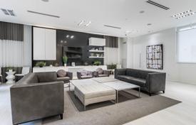 4 odalılar daire Etobicoke'de, Kanada. C$784,000