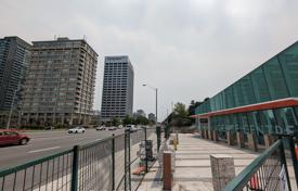 5 odalılar daire North York'da, Kanada. C$765,000
