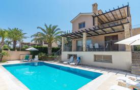 10 odalılar villa 285 m² Poli Crysochous'da, Kıbrıs. 825,000 €