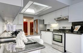 2 odalılar daire North York'da, Kanada. C$1,378,000