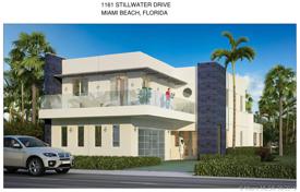 Şehir içinde müstakil ev – Stillwater Drive, Miami sahili, Florida,  Amerika Birleşik Devletleri. $1,399,000