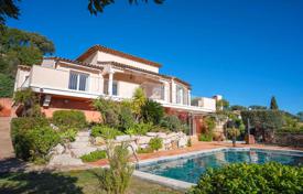 7 odalılar villa Cavalaire-sur-Mer'da, Fransa. 1,850,000 €