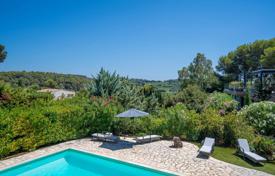 7 odalılar villa La Croix-Valmer'da, Fransa. 1,590,000 €
