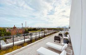 1 odalılar daire Queen Street East'da, Kanada. C$736,000