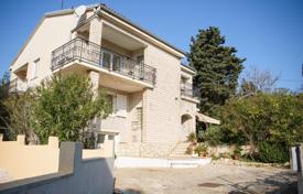 5 odalılar şehir içinde müstakil ev 220 m² Premantura'da, Hırvatistan. 599,000 €
