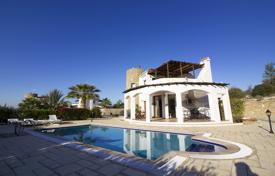 Villa – Esentepe, Girne (ilçe), Kuzey Kıbrıs,  Kıbrıs. 275,000 €