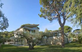 Villa – Saint-Tropez, Cote d'Azur (Fransız Rivierası), Fransa. 8,948,000 €