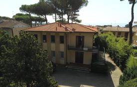 4 odalılar daire 133 m² Castiglioncello'da, İtalya. 490,000 €