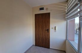 3 odalılar daire 237 m² Sunny Beach'da, Bulgaristan. 140,000 €