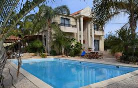 5 odalılar yazlık ev 416 m² Agios Athanasios (Cyprus)'da, Kıbrıs. 1,300,000 €
