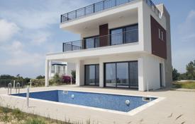 Villa – Kouklia, Baf, Kıbrıs. From 550,000 €