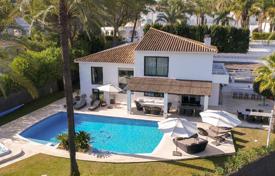 5 odalılar villa 390 m² Marbella'da, İspanya. 5,000 € haftalık