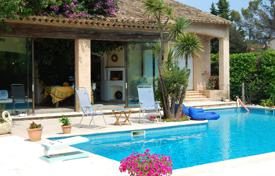 Villa – Juan-les-Pins, Antibes, Cote d'Azur (Fransız Rivierası),  Fransa. $7,000 haftalık