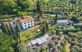 42 odalılar villa Pistoia'da, İtalya. 6,900,000 €