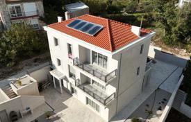 3 odalılar villa 270 m² Budva city'da, Karadağ. 1,500,000 €