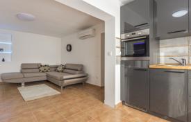 5 odalılar şehir içinde müstakil ev 185 m² Pula'da, Hırvatistan. 680,000 €