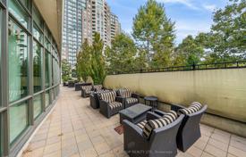 7 odalılar daire North York'da, Kanada. C$1,153,000