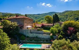 34 odalılar konak Castiglion Fiorentino'da, İtalya. 1,790,000 €