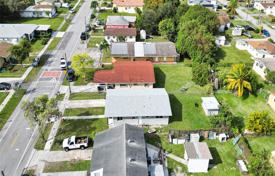 Şehir içinde müstakil ev – West Park, Broward, Florida,  Amerika Birleşik Devletleri. $475,000