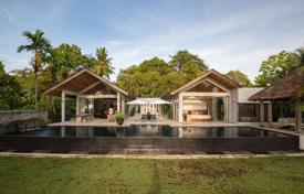 5 odalılar villa 1100 m² Thalang'da, Tayland. $2,580,000