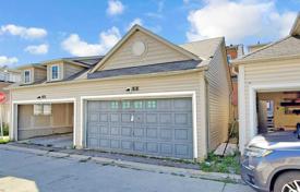 11 odalılar konak North York'da, Kanada. C$1,580,000
