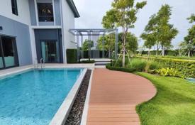 3 odalılar villa 324 m² Pattaya'da, Tayland. $432,000