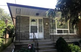 5 odalılar şehir içinde müstakil ev North York'da, Kanada. C$2,216,000