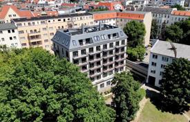 New residential complex with apartments Charlottenburg-Wilmersdorf'da, Almanya. Min.595,000 €