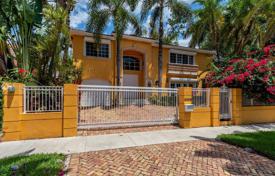 Yazlık ev – Miami, Florida, Amerika Birleşik Devletleri. 1,303,000 €