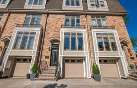 3 odalılar konak Old Toronto'da, Kanada. C$1,297,000