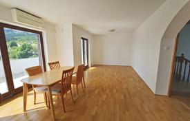 4 odalılar daire 108 m² Primorje-Gorski Kotar County'da, Hırvatistan. 310,000 €