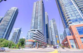 2 odalılar daire Lake Shore Boulevard West'da, Kanada. C$722,000