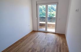 4 odalılar yeni binada daireler 88 m² Budva city'da, Karadağ. 325,000 €