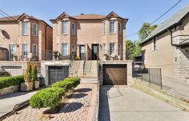 Konak – York, Toronto, Ontario,  Kanada. C$1,084,000