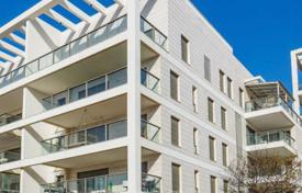 4 odalılar daire 110 m² Nahariyya'da, İsrail. $605,000