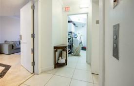 2 odalılar kondominyumda daireler 177 m² Collins Avenue'de, Amerika Birleşik Devletleri. $1,450,000