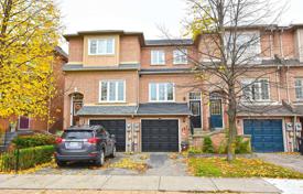 2 odalılar konak Etobicoke'de, Kanada. C$1,097,000