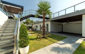 6 odalılar villa 866 m² Pattaya'da, Tayland. $1,636,000