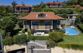 6 odalılar villa 1620 m² Sarıyer'da, Türkiye. 251,543,000 TRY