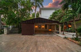 4 odalılar şehir içinde müstakil ev 322 m² Miami'de, Amerika Birleşik Devletleri. $5,900,000