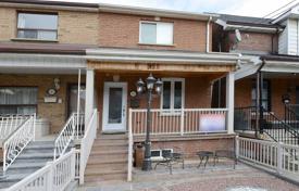 4 odalılar konak Old Toronto'da, Kanada. C$1,655,000