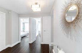 7 odalılar daire Etobicoke'de, Kanada. C$760,000