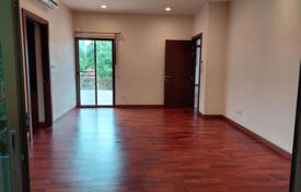 4 odalılar yazlık ev Huai Khwang'da, Tayland. $4,600 haftalık