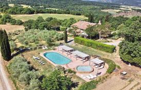 Villa – Pomarance, Toskana, İtalya. 1,785,000 €