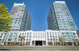 2 odalılar daire Lake Shore Boulevard West'da, Kanada. C$802,000