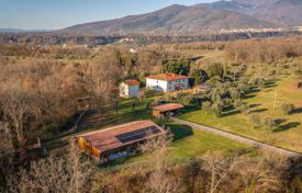 20 odalılar köşk 599 m² Arezzo'da, İtalya. 1,650,000 €